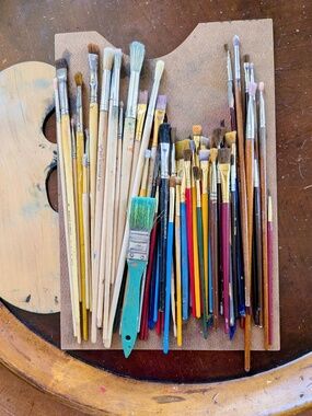 Painting supplies-70+ oil, acrylic, watercolor brushes, plus pallets etc.